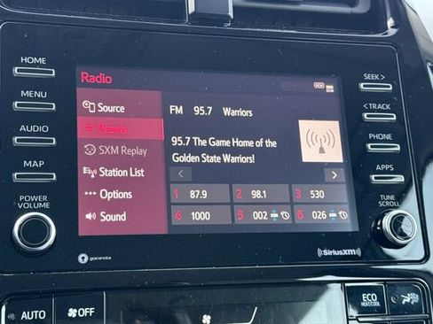 Used 2022 Toyota Prius LE image 15