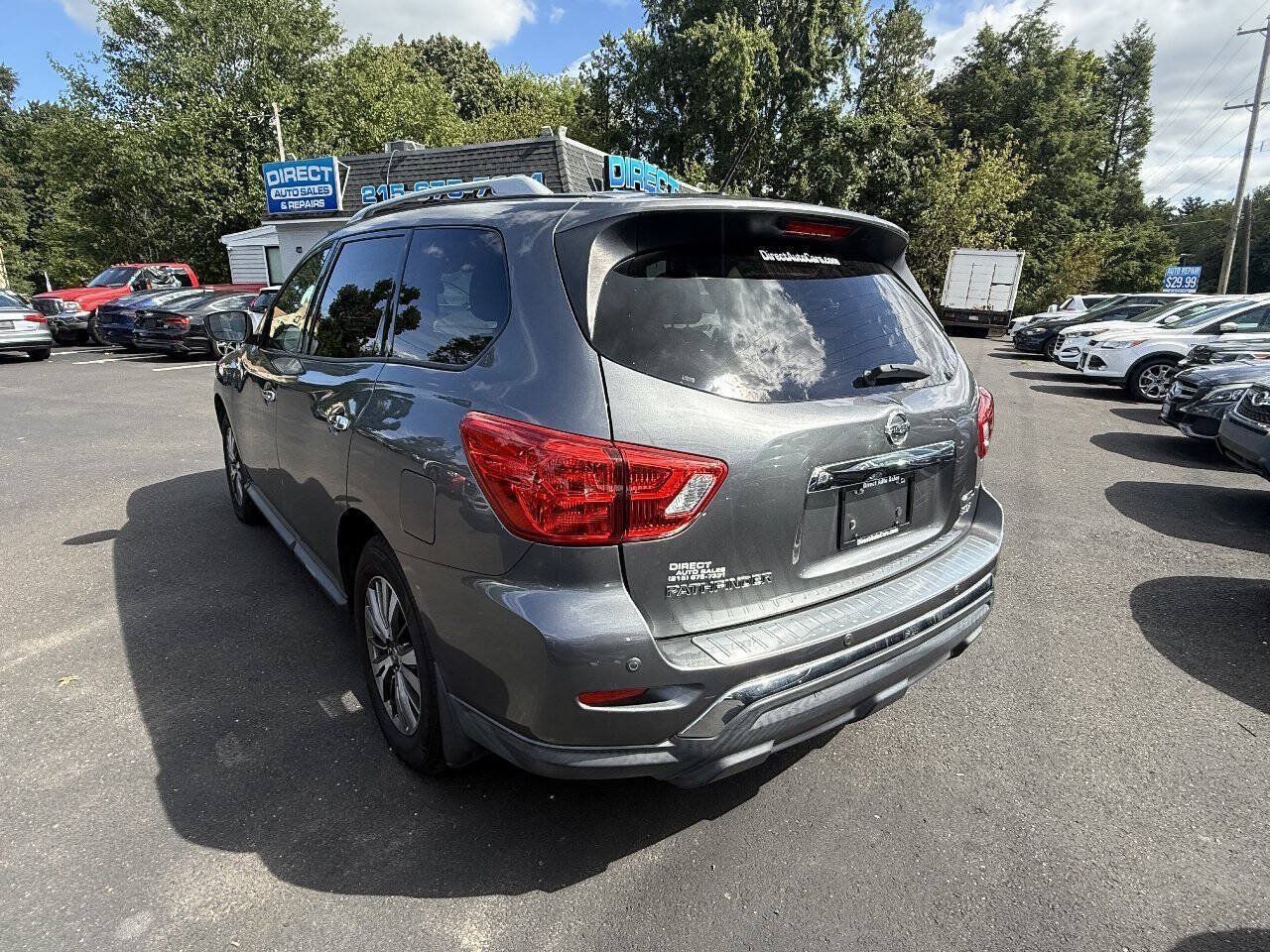 Used 2018 Nissan Pathfinder SV AWD/4WD image 8