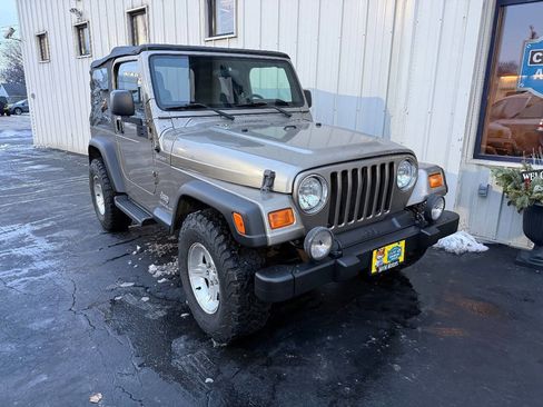 Used 2005 Jeep Wrangler Sport w/ 30" Tire & Wheel Group image 2