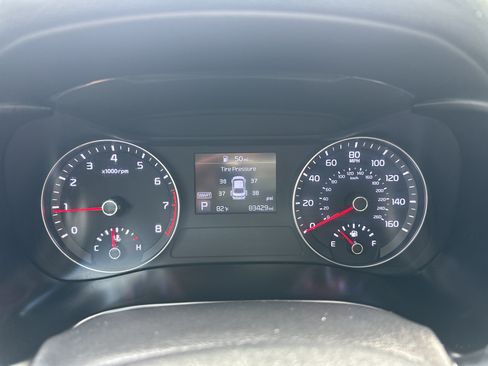 Used 2019 Kia Forte LXS FWD image 11