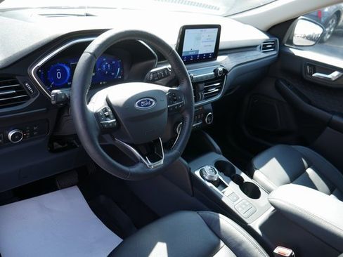 Used 2020 Ford Escape Titanium w/ Titanium Premium Package 2.0 image 17