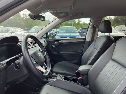 Used 2023 Volkswagen Tiguan SE image 20