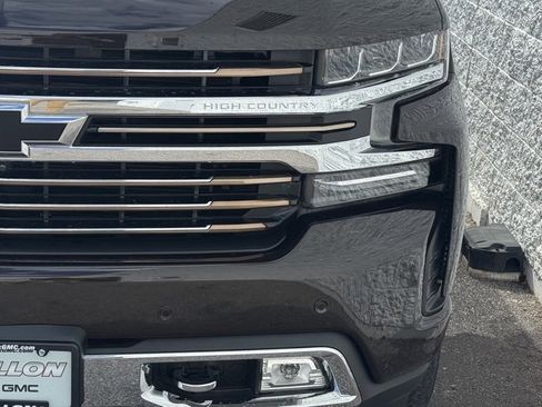 Used 2019 Chevrolet Silverado 1500 High Country w/ Technology Package image 6