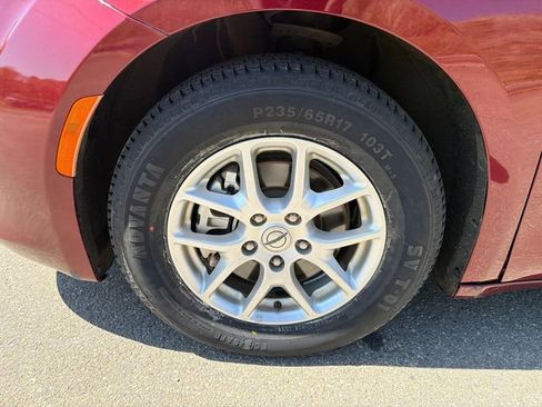 Used 2021 Chrysler Voyager Lxi image 11