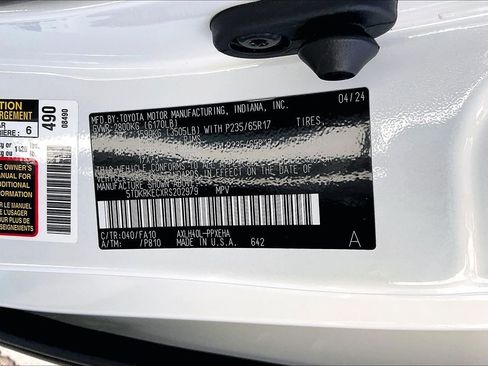 Used 2024 Toyota Sienna LE image 13