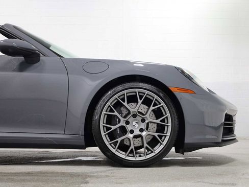Certified 2025 Porsche 911 Carrera RWD image 11