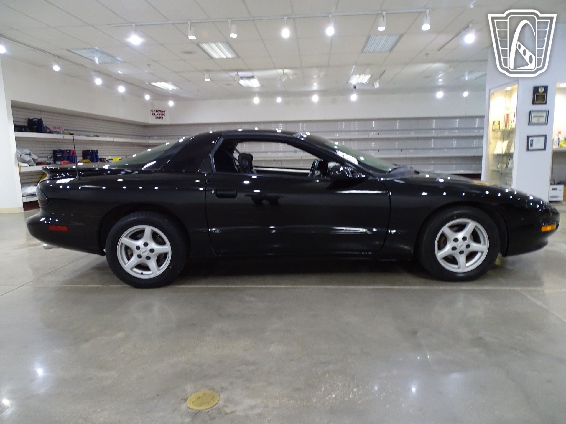 Used 1995 Pontiac Firebird Coupe RWD image 18