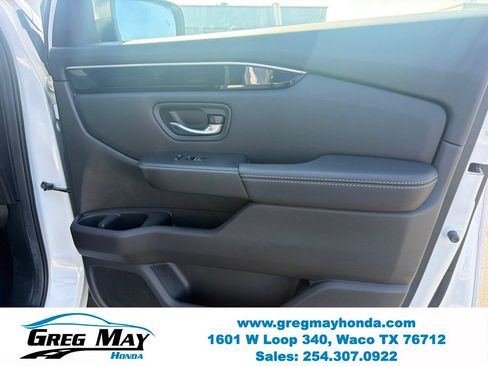 Used 2025 Honda Pilot Touring image 31