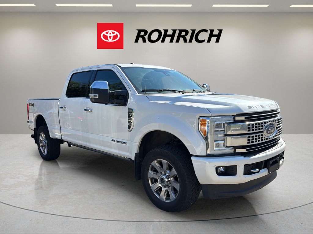 Used 2017 Ford F250 Platinum AWD/4WD image 4