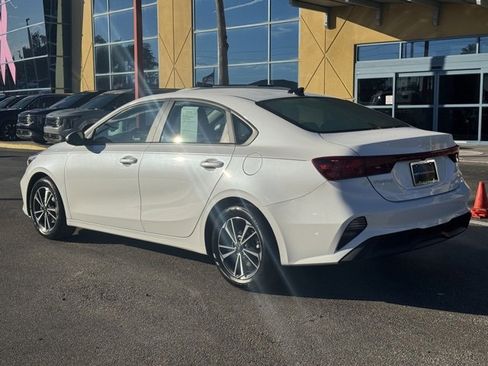 Certified 2023 Kia Forte LXS w/ LXS Technology Package image 3