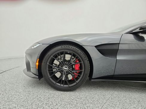 Used 2021 Aston Martin V8 Vantage Coupe RWD image 15
