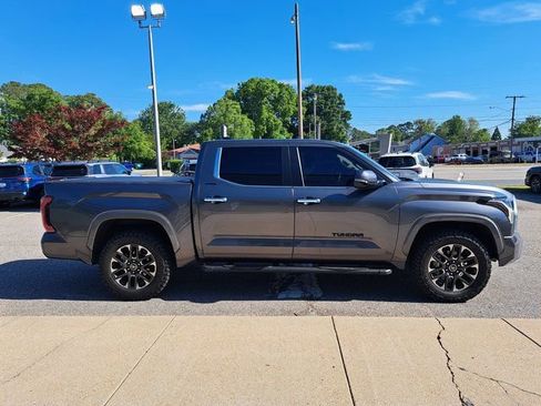 Used 2024 Toyota Tundra Limited AWD/4WD image 7