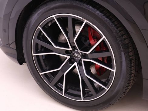 Certified 2023 Audi Q8 Prestige w/ Prestige Package image 19