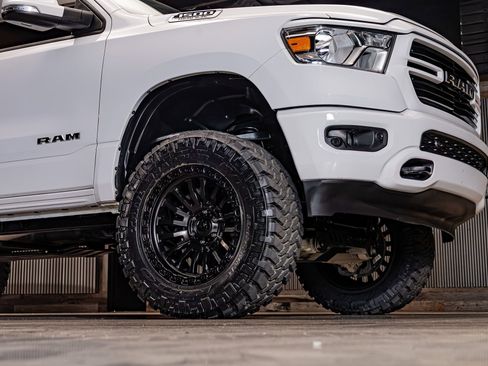 Used 2020 RAM 1500 Big Horn AWD/4WD image 12