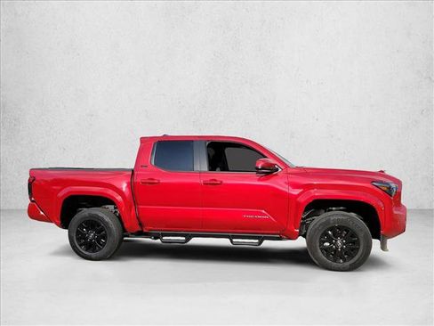 Used 2025 Toyota Tacoma SR5 AWD/4WD image 2