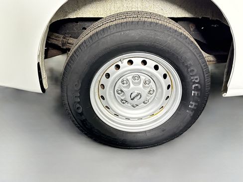 Used 2017 Nissan NV 3500 S w/ Power Package image 26