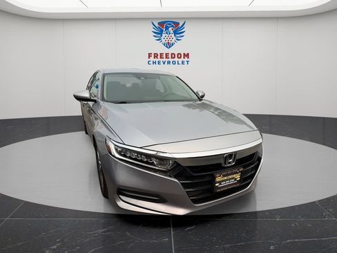 Used 2019 Honda Accord LX image 7