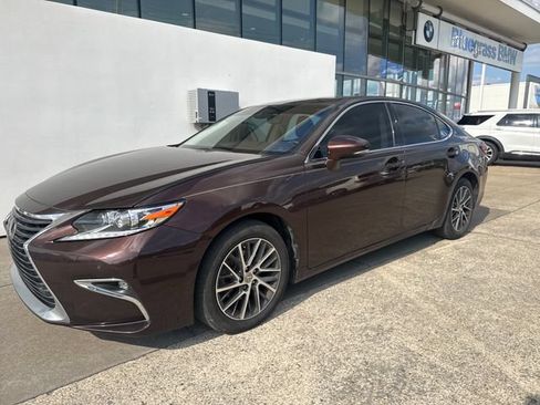 Used 2016 Lexus ES 350 w/ Luxury Package w/Wood Trim FWD image 1