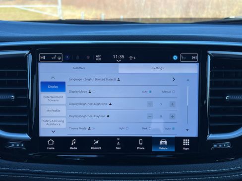 Used 2026 Chrysler Pacifica Limited w/ Uconnect Theater Family Group image 27