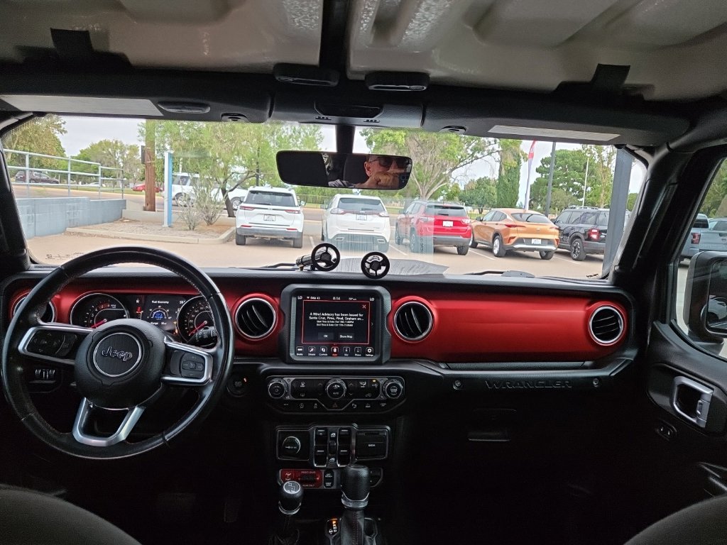 Used 2021 Jeep Wrangler Unlimited Rubicon AWD/4WD image 16