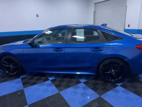 Certified 2023 Honda Civic Sport image 9