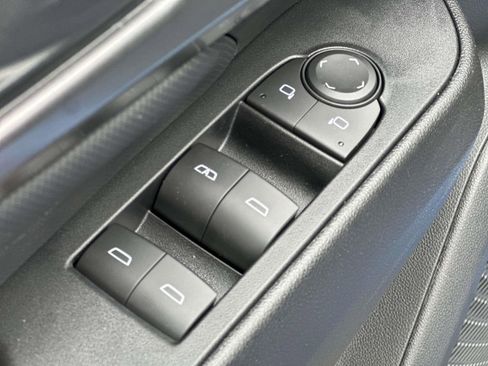 New 2026 Chevrolet Equinox EV RS image 19