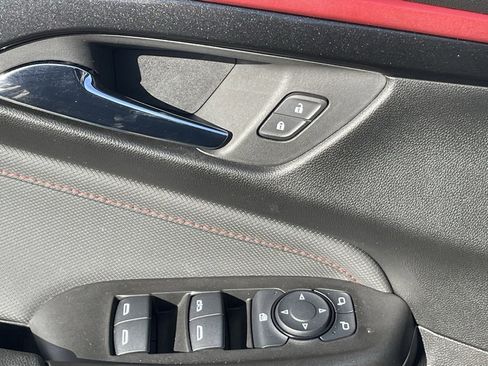 Used 2025 Chevrolet TrailBlazer RS w/ Convenience Package image 25