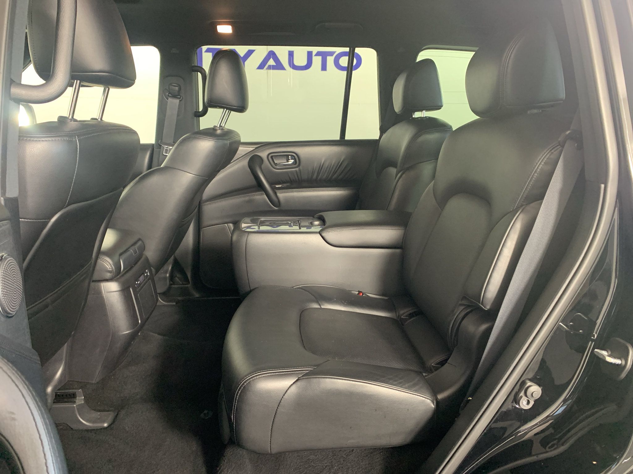 Used 2022 Nissan Armada SL w/ Midnight Edition Package RWD image 30