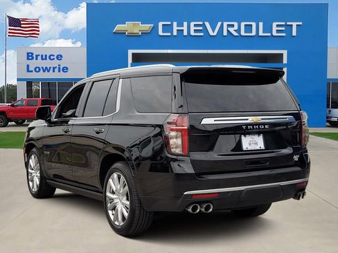 Used 2022 Chevrolet Tahoe High Country AWD/4WD image 5