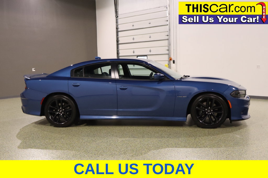 Used 2020 Dodge Charger R/T w/ Plus Group RWD image 11