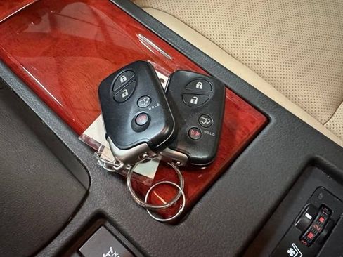 Used 2011 Lexus RX 350 AWD w/ Premium Pkg image 27
