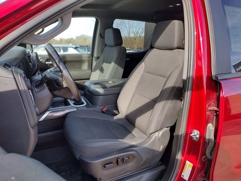 Used 2021 Chevrolet Silverado 1500 LT Trail Boss image 2