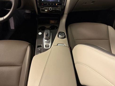 Used 2025 INFINITI QX50 Luxe AWD/4WD image 16