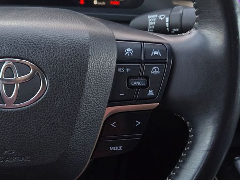 Certified 2024 Toyota Crown AWD/4WD image 19