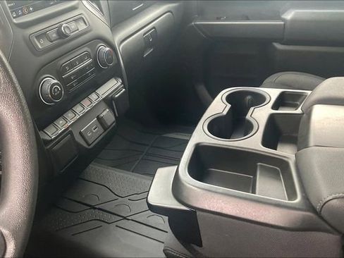 Used 2022 Chevrolet Silverado 1500 Custom AWD/4WD image 17