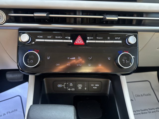 Used 2025 Hyundai Tucson SEL AWD/4WD image 19