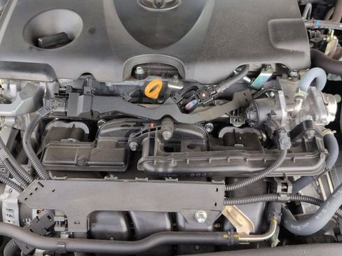 Used 2024 Toyota Camry SE w/ Convenience Package image 43