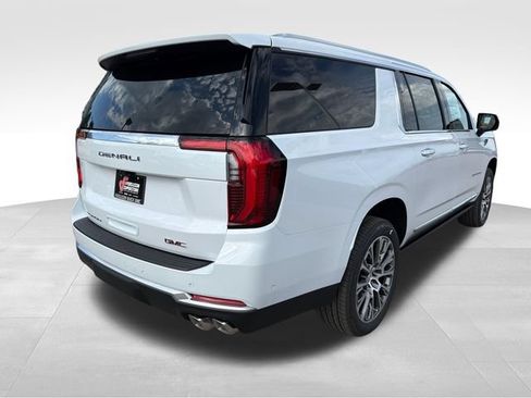 New 2026 GMC Yukon XL Denali w/ Denali Reserve Package AWD/4WD image 7