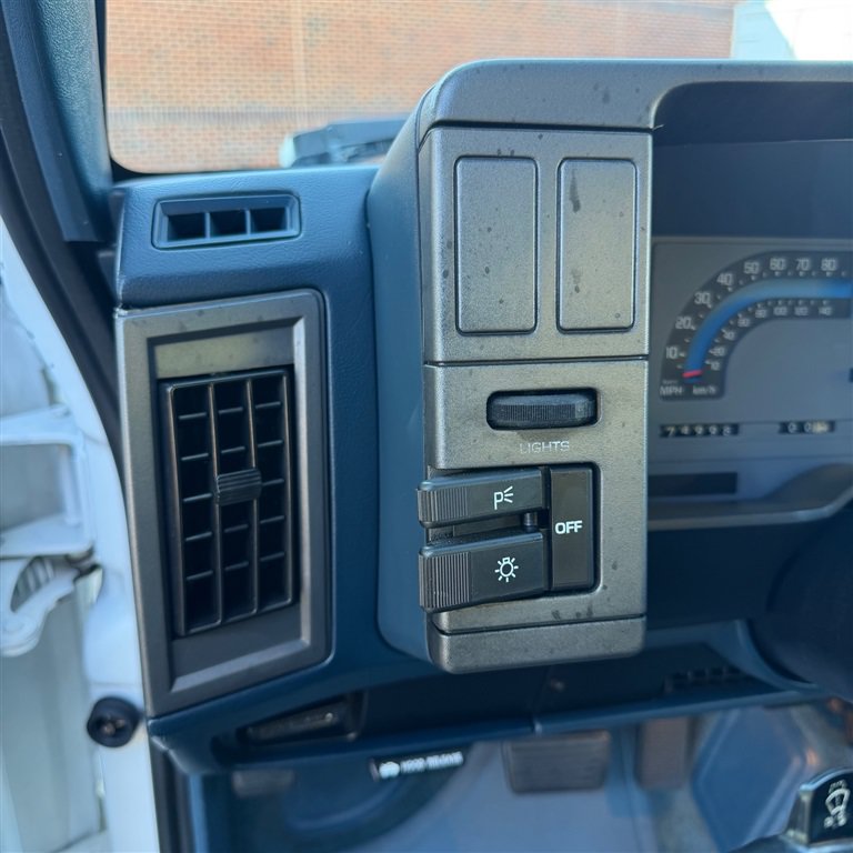 Used 1991 Chevrolet S10 Pickup 2WD Regular Cab image 15