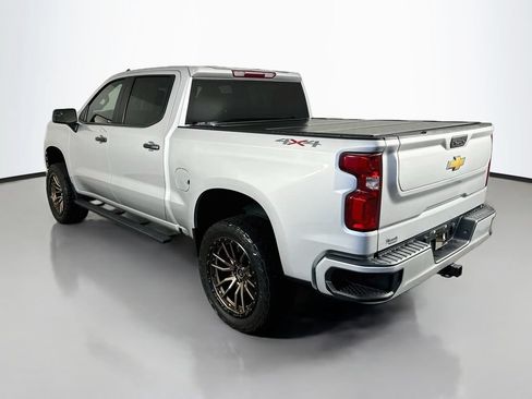Used 2022 Chevrolet Silverado 1500 Custom w/ Safety Confidence Package AWD/4WD image 5