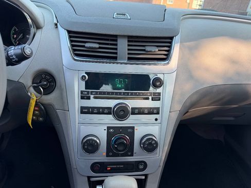 Used 2008 Chevrolet Malibu LS FWD image 16