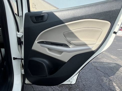 Used 2021 Ford EcoSport S image 19