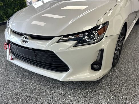 Used 2015 Scion tC image 28