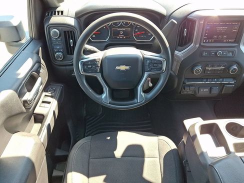 Certified 2022 Chevrolet Silverado 2500 Custom w/ Custom Convenience Package AWD/4WD image 12