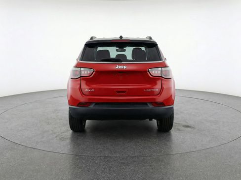 Used 2025 Jeep Compass Limited image 7