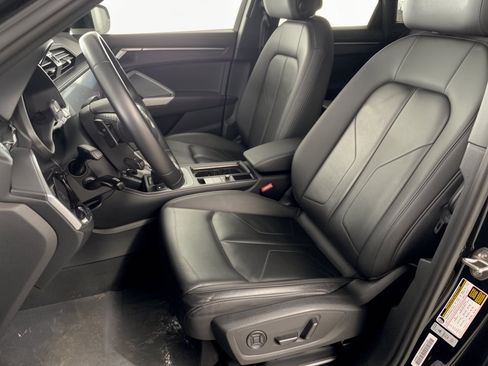 Used 2022 Audi Q3 2.0T Premium AWD/4WD image 5