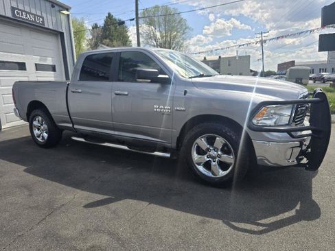 Used 2019 RAM 1500 Big Horn AWD/4WD image 5