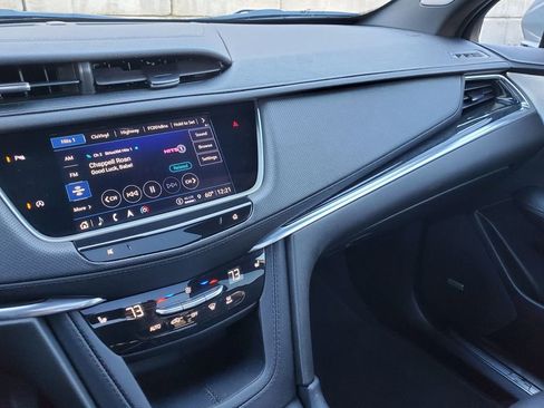 Certified 2023 Cadillac XT5 Premium Luxury image 32