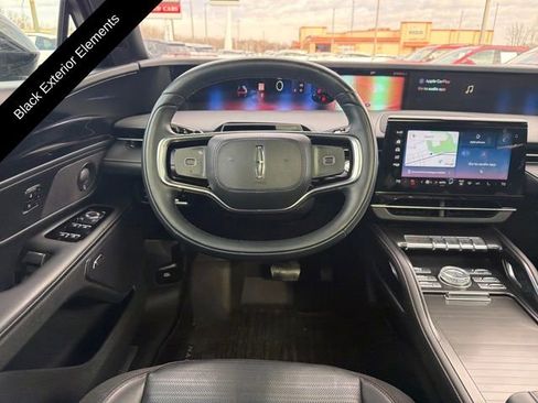 Used 2024 Lincoln Nautilus Reserve w/ Equipment Group 202A image 18