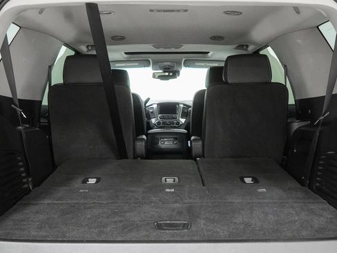Used 2019 Chevrolet Tahoe LT w/ Luxury Package AWD/4WD image 10